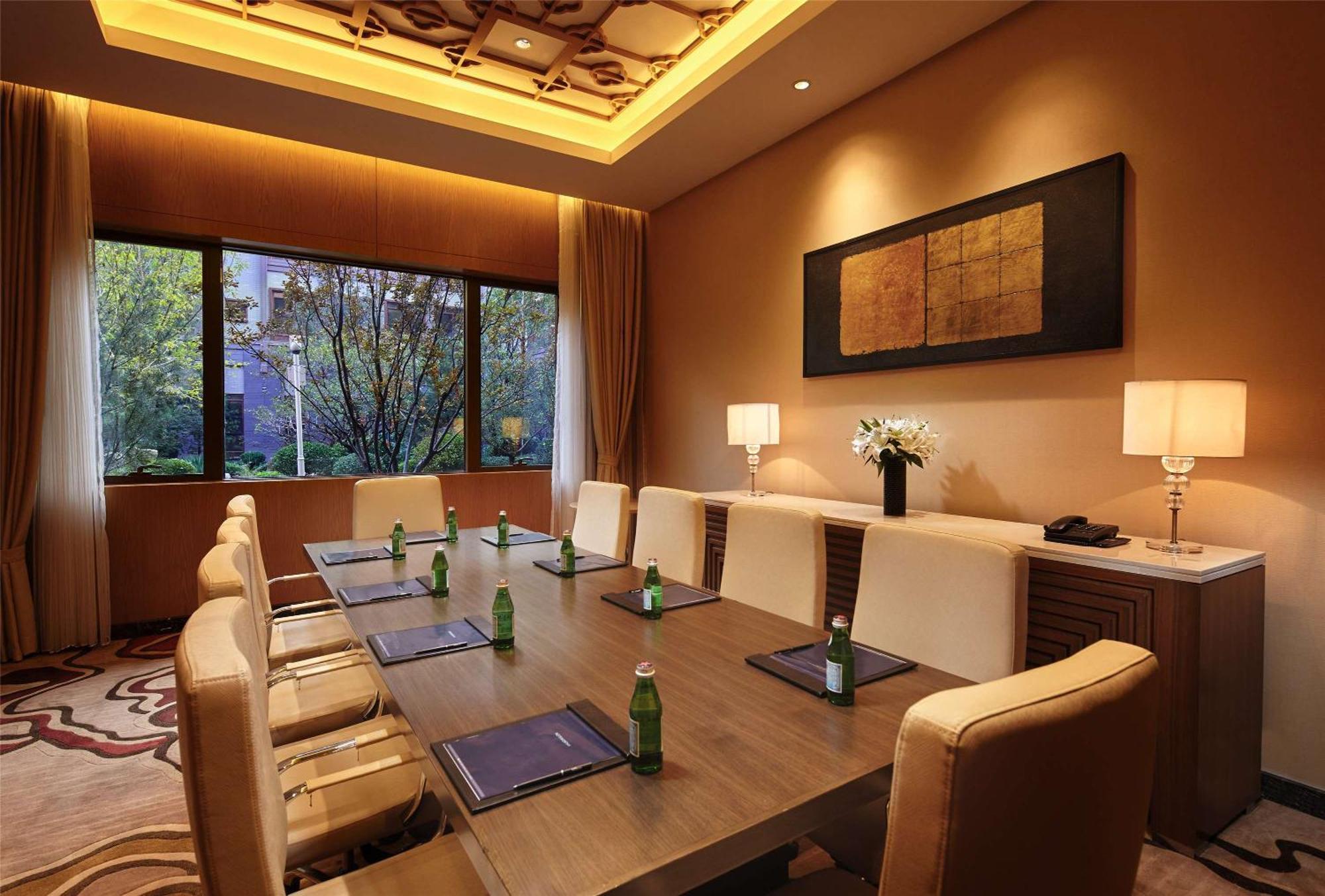 Binhai  Hilton Tianjin Eco-City מראה חיצוני תמונה