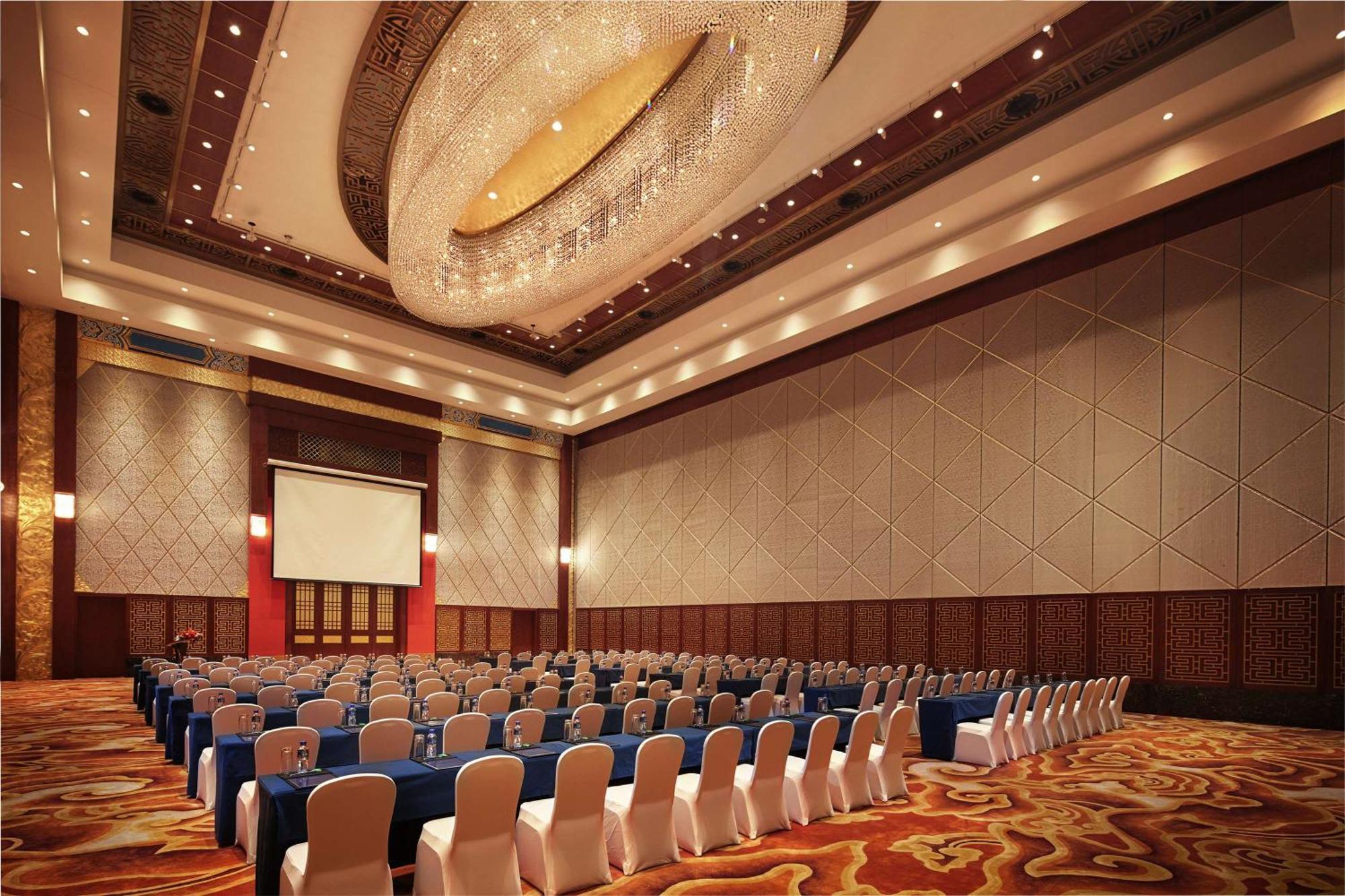 Binhai  Hilton Tianjin Eco-City מראה חיצוני תמונה